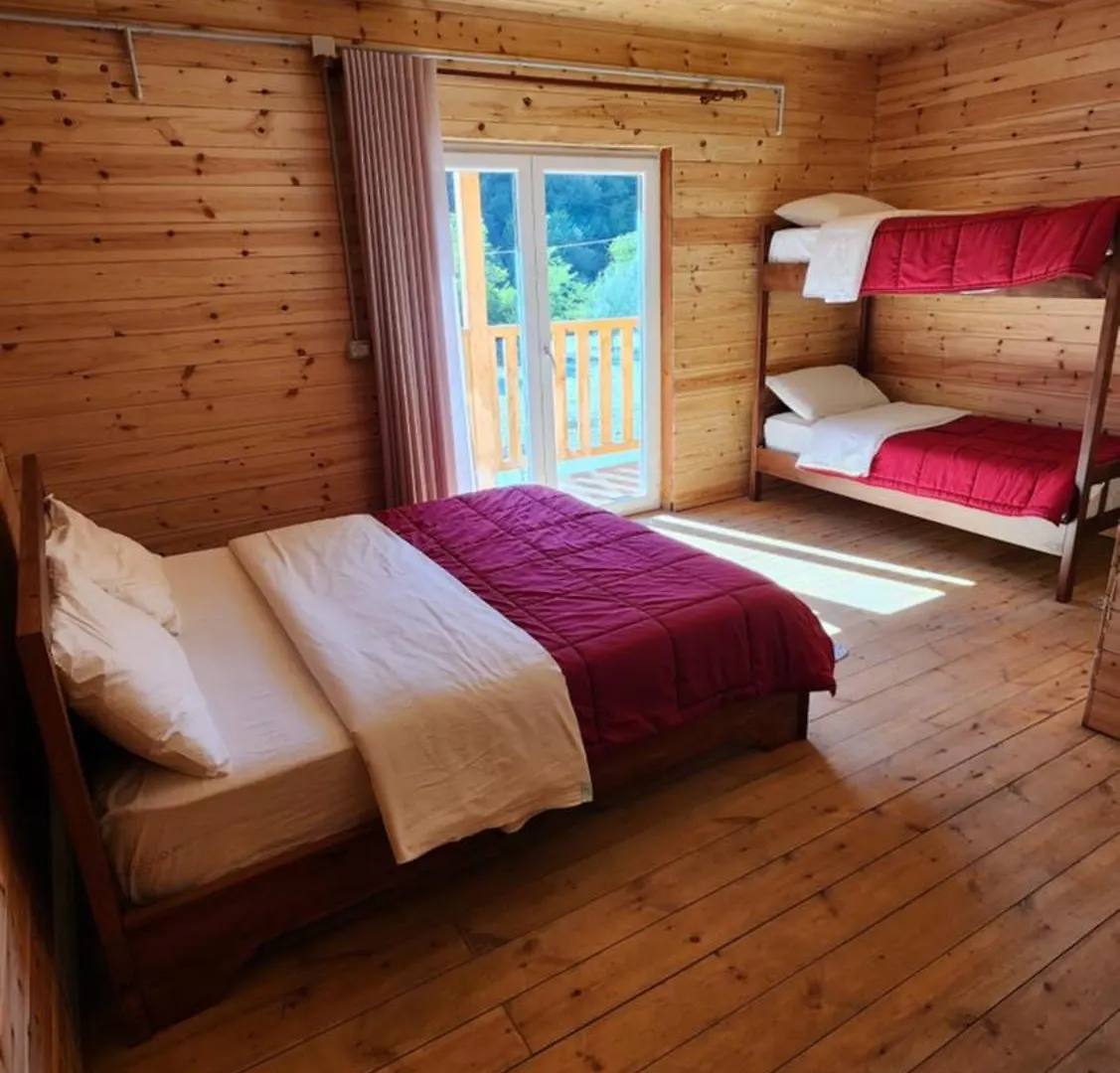 Livadhi Guesthouse Komani Lake Moll' e Shoshit Albania
