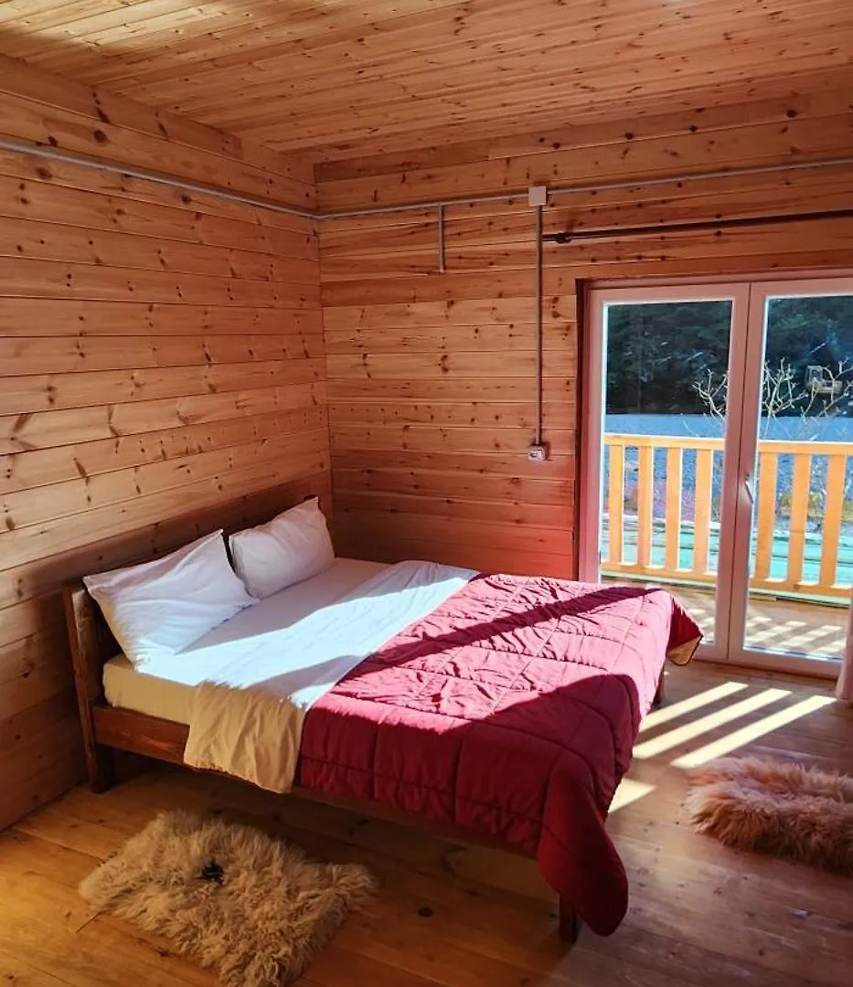 Livadhi Guesthouse Komani Lake Moll' e Shoshit Bed & Breakfast