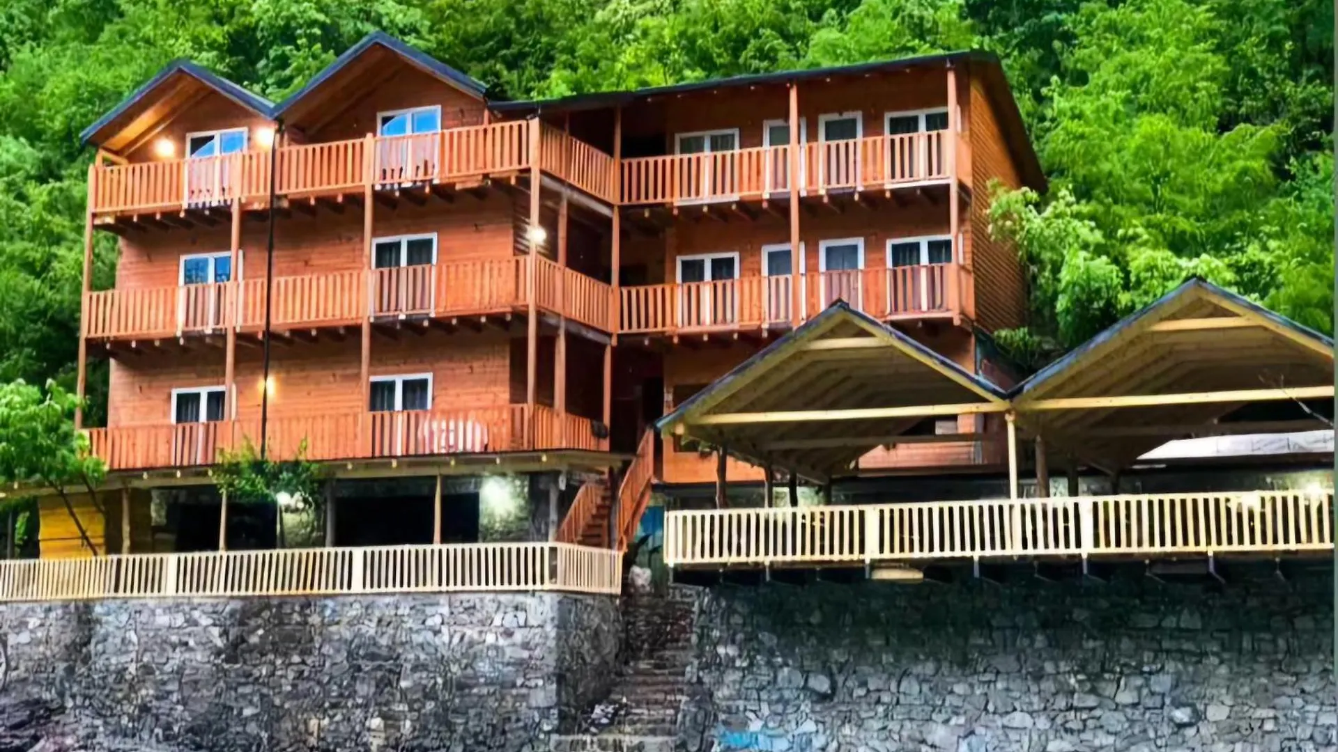 فندق مبيت وإفطار Moll' e Shoshit Livadhi Guesthouse