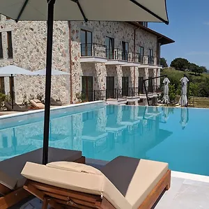 Hotel Gle-alb Agrotourism, Tepelene
